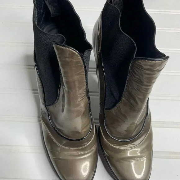 TODS Heeled Ankle Boots - Picture 4 of 12